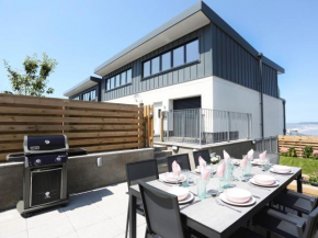 4 Bed in Westward Ho 78676